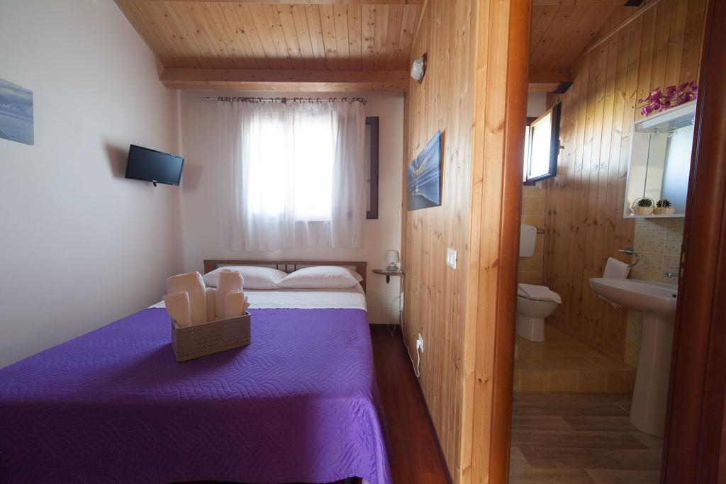Acqua Di Mare Bed & Breakfast Locogrande Bagian luar foto