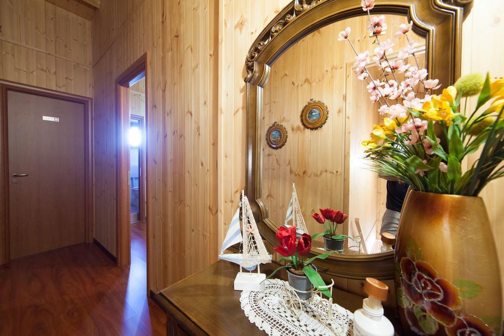 Acqua Di Mare Bed & Breakfast Locogrande Bagian luar foto