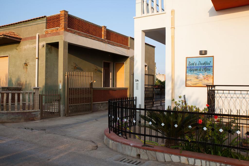 Acqua Di Mare Bed & Breakfast Locogrande Bagian luar foto