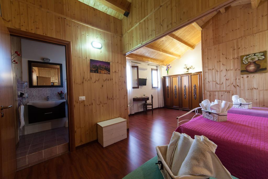 Acqua Di Mare Bed & Breakfast Locogrande Bagian luar foto