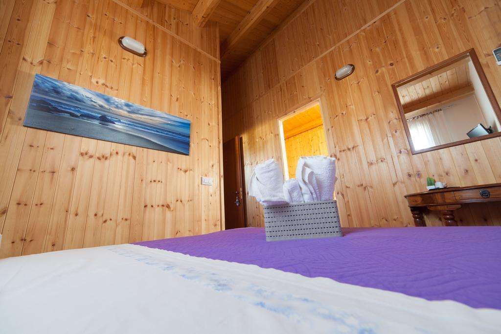 Acqua Di Mare Bed & Breakfast Locogrande Bagian luar foto